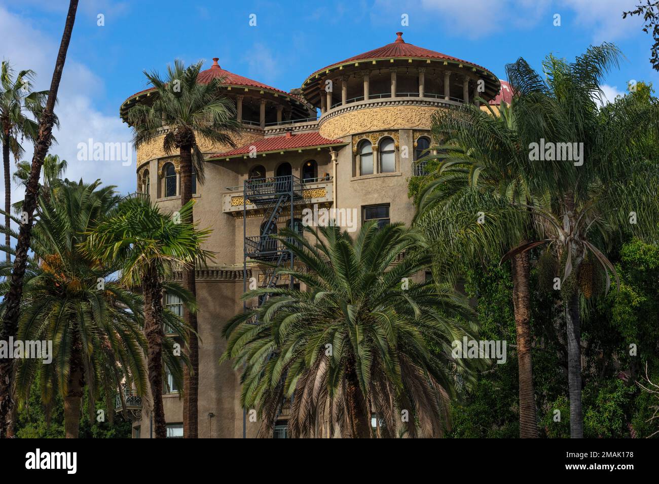 Castle Green in Pasadena, Los Angeles County. Das Gebäude ist ein national eingetragenes Historic Monument und ein lokales Wahrzeichen. Stockfoto