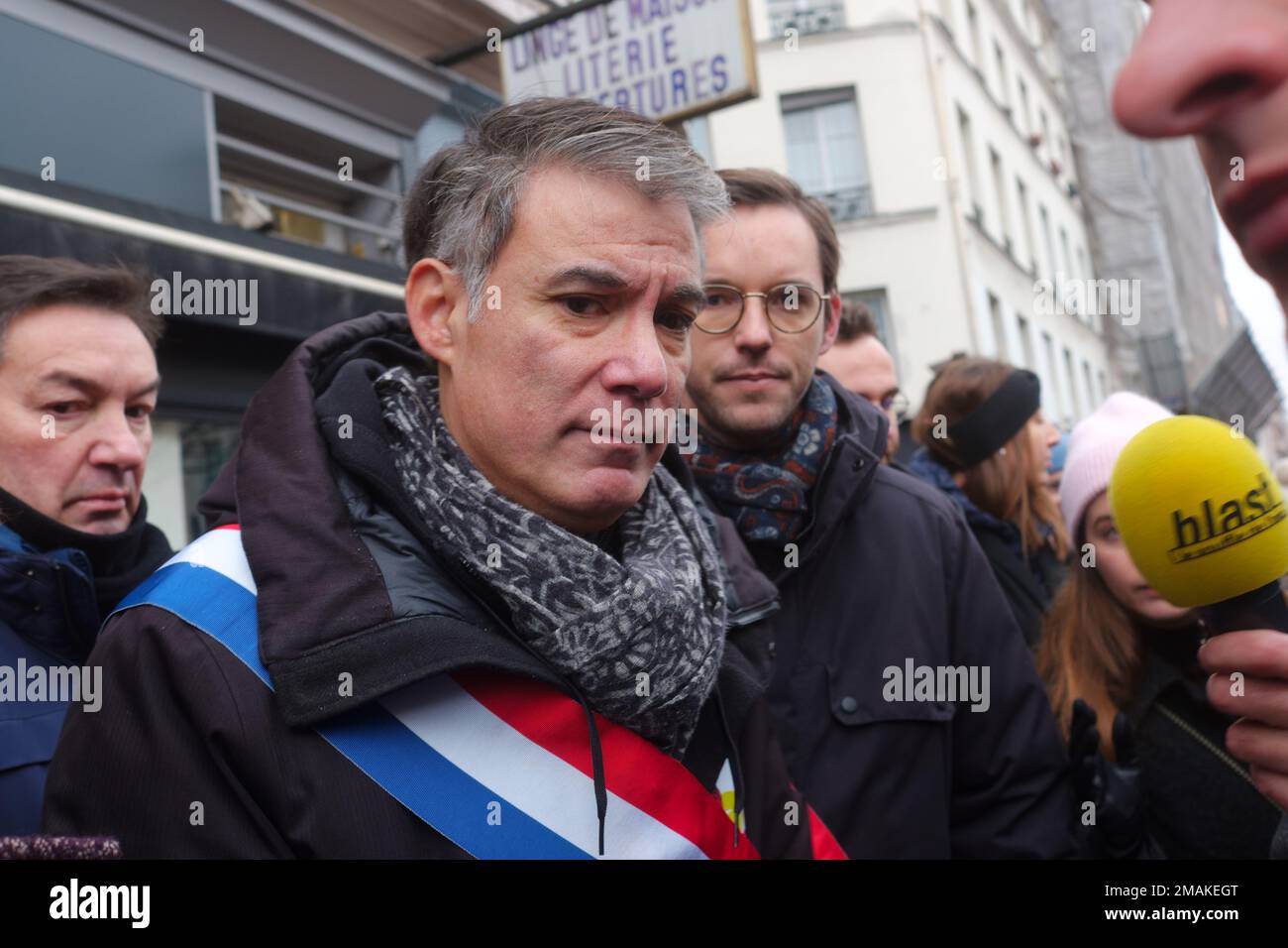 Environ 400000 personnes à Paris selon les syndicats sont venus dire NON à l'allongement de la durée de cotisation et au départ en retraite à 64 ans Stockfoto