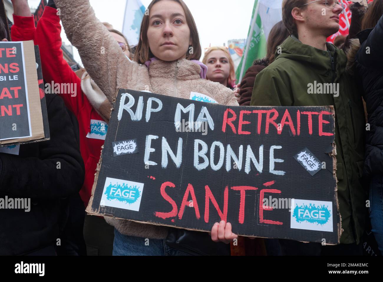 Environ 400000 personnes à Paris selon les syndicats sont venus dire NON à l'allongement de la durée de cotisation et au départ en retraite à 64 ans Stockfoto