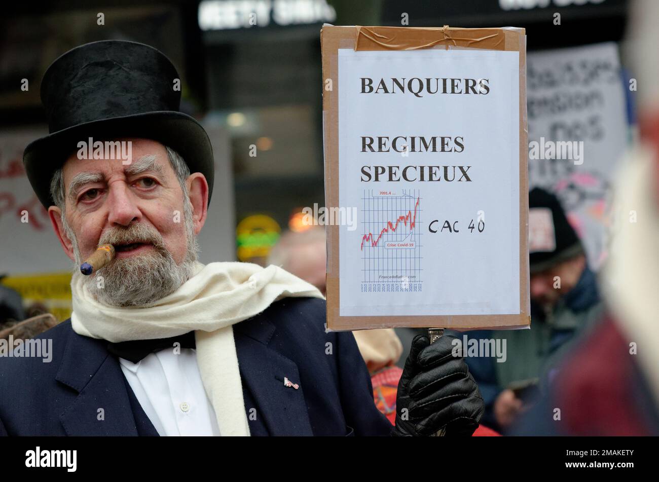 Environ 400000 personnes à Paris selon les syndicats sont venus dire NON à l'allongement de la durée de cotisation et au départ en retraite à 64 ans Stockfoto