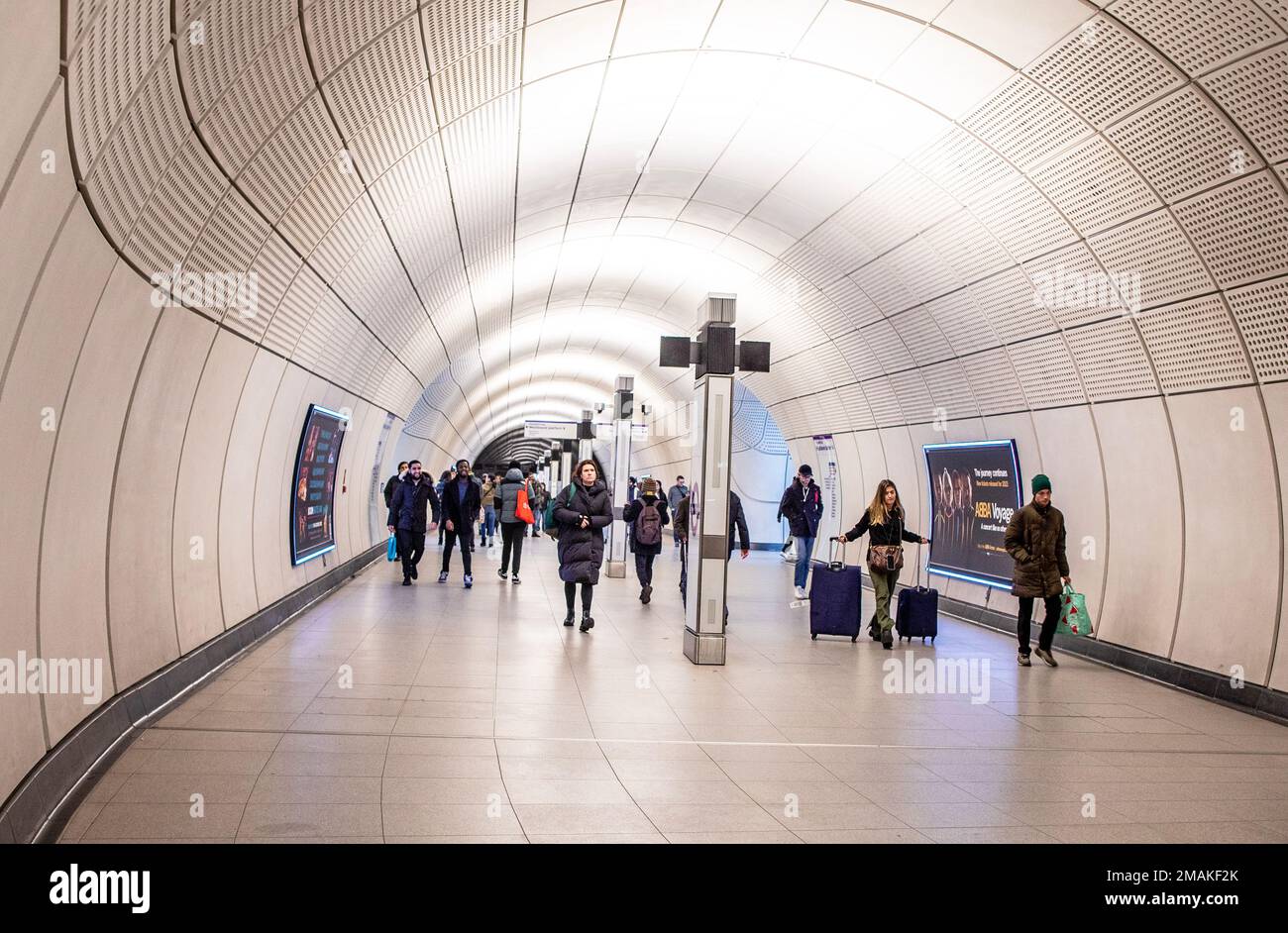 Tunnel in der New Elizabeth Line London UK Stockfoto