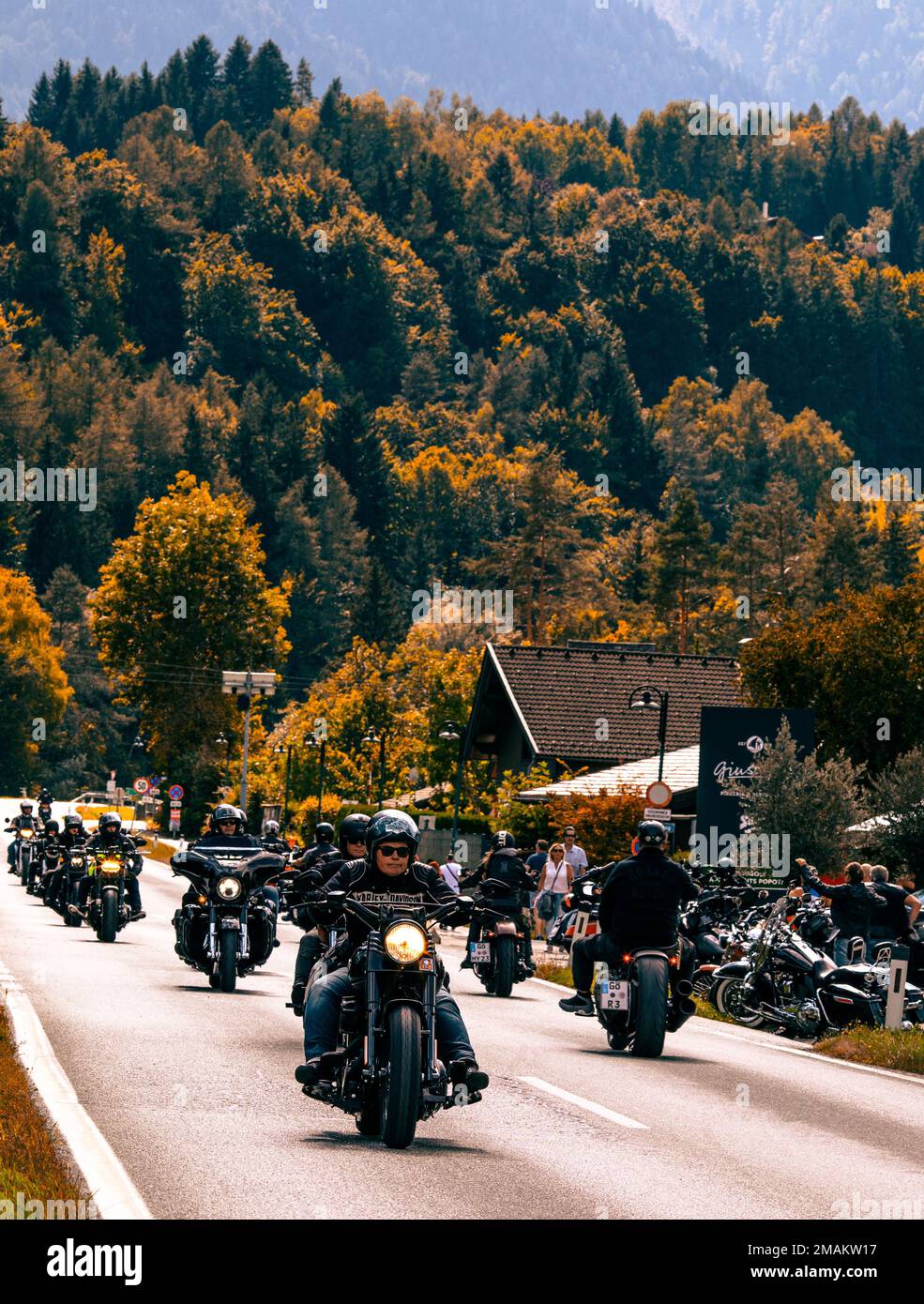 Villach, Osterreich - 2022. September 4 : European Bike Week, Harley Treffen Faaker See. "Harley Davidson" Markt, Camping Arneitz Stockfoto