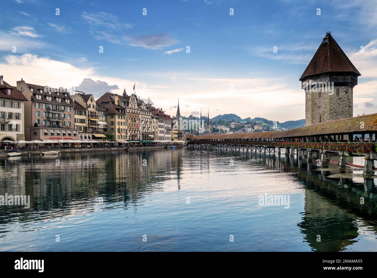 Die Kapellbrücke in Luzern Schweiz Stockfoto