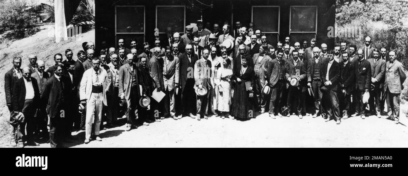 Delegierte an der Vierten Konferenz der Internationalen Vereinigung für Zusammenarbeit in der Solarforschung am Mount Wilson Observatory Stockfoto