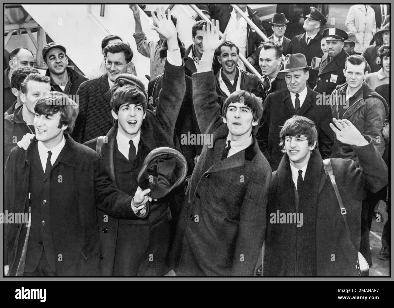 Die Beatles kommen am JFK Airport New York USA am 7. Februar 1964 an Stockfoto