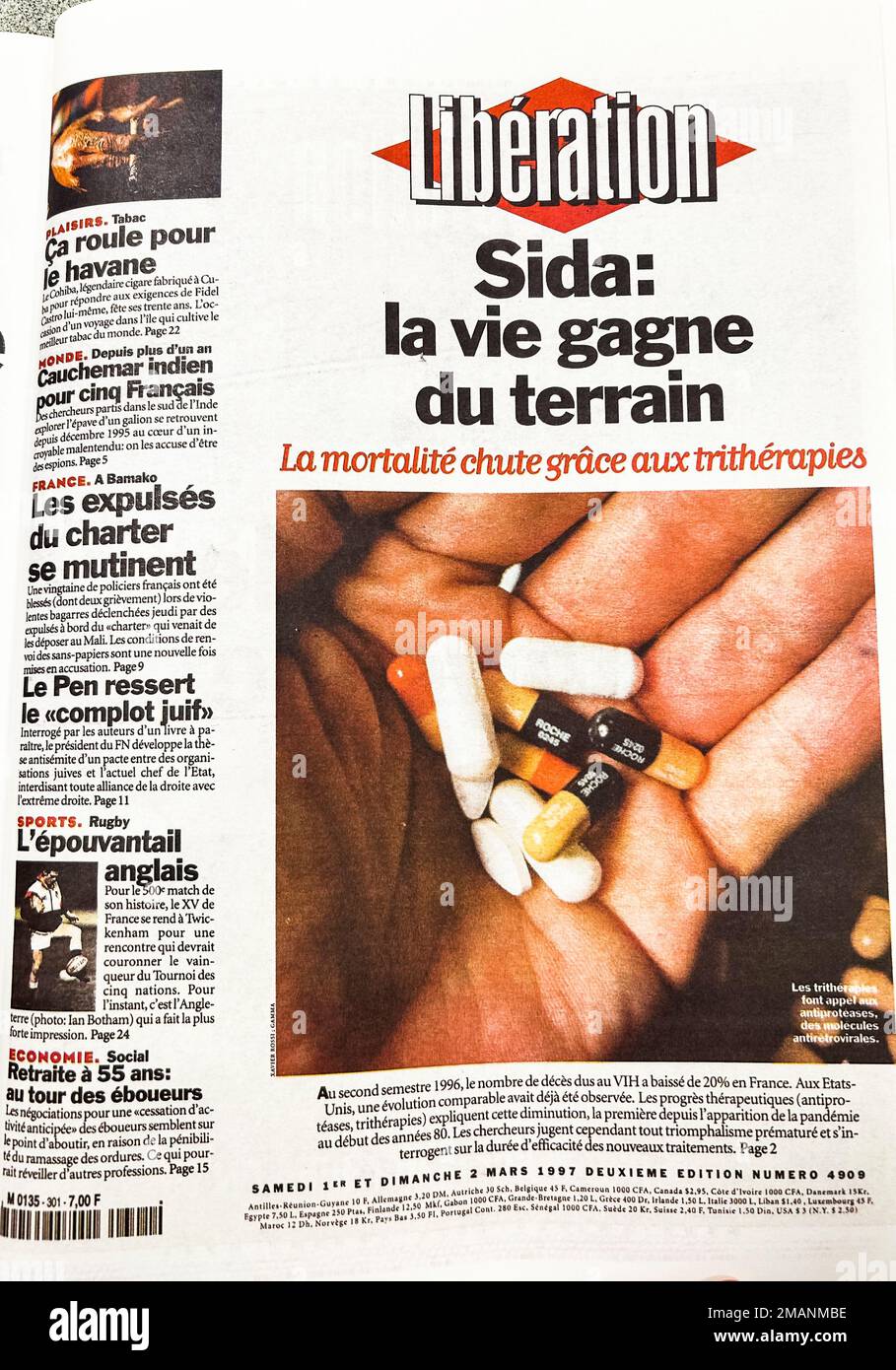 Paris, Frankreich, Archiv, Alte Französische Zeitung, Titelseite, Artikel de Presse, Befreiung, AIDS-Epidemie 1997 Stockfoto