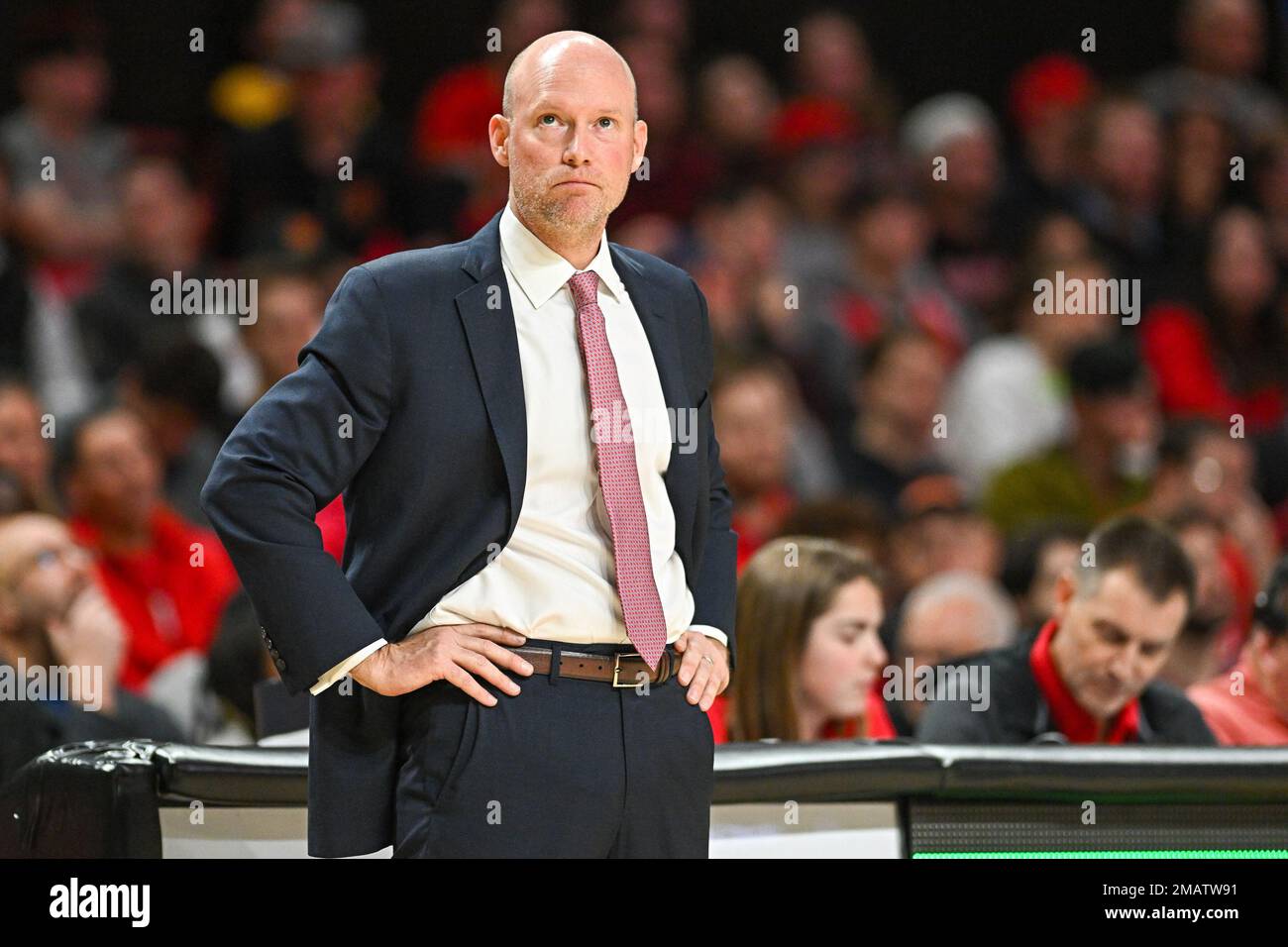 College Park, MD, USA. 19. Januar 2023. Kevin Willard, Cheftrainer der Maryland Terrapins, reagiert während des NCAA-Basketballspiels zwischen den Michigan Wolverines und den Maryland Terrapins im Xfinity Center in College Park, MD. Reggie Hildred/CSM/Alamy Live News Stockfoto