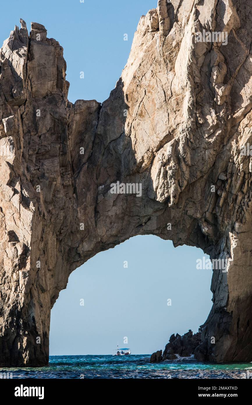 Der Cabo Arch ist eine der beliebtesten Attraktionen für Touristen und Besucher von Cabo San Lucas an der Spitze der Baja-Halbinsel, Mexiko Stockfoto