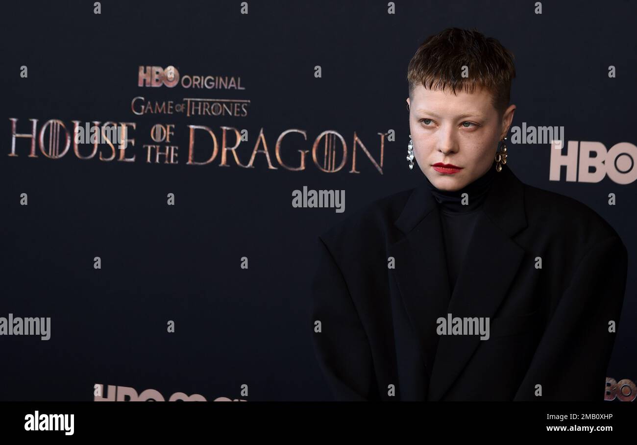 emma-d-arcy-who-plays-princess-rhaenyra-targaryen-poses-at-the