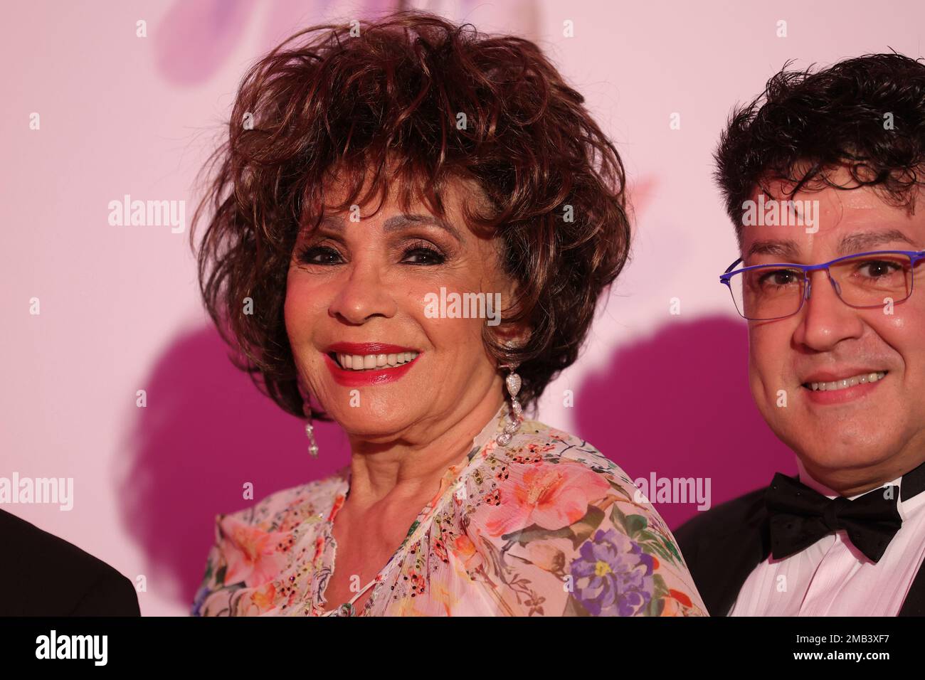 Welsh singer Shirley Bassey attends the 'Bal de la Rose' (Rose Ball