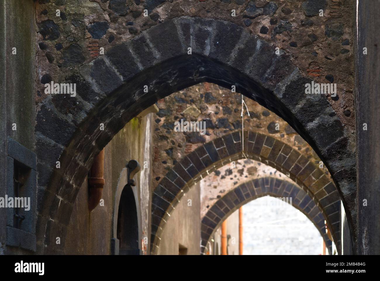 Via degli Archi, Straße der vier Bögen, Altstadt, Randazzo, Sizilien, Italien Stockfoto