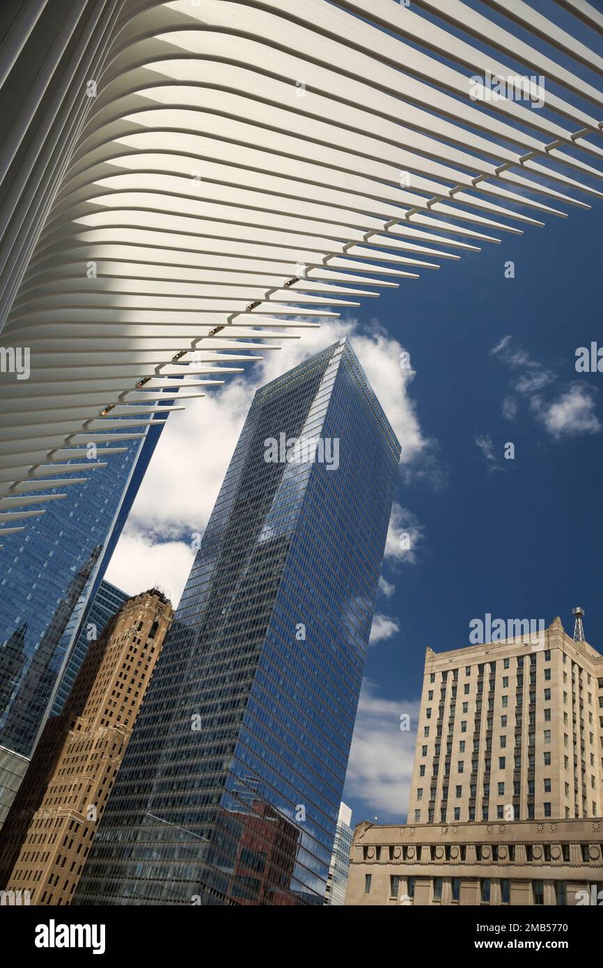 Flachblick auf einen Teil des World Trade Center Komplexes in New York Stockfoto