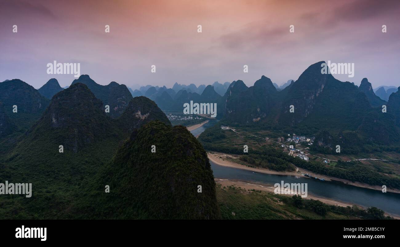 Guilin, yangshuo-Xanggong-Berg Stockfoto