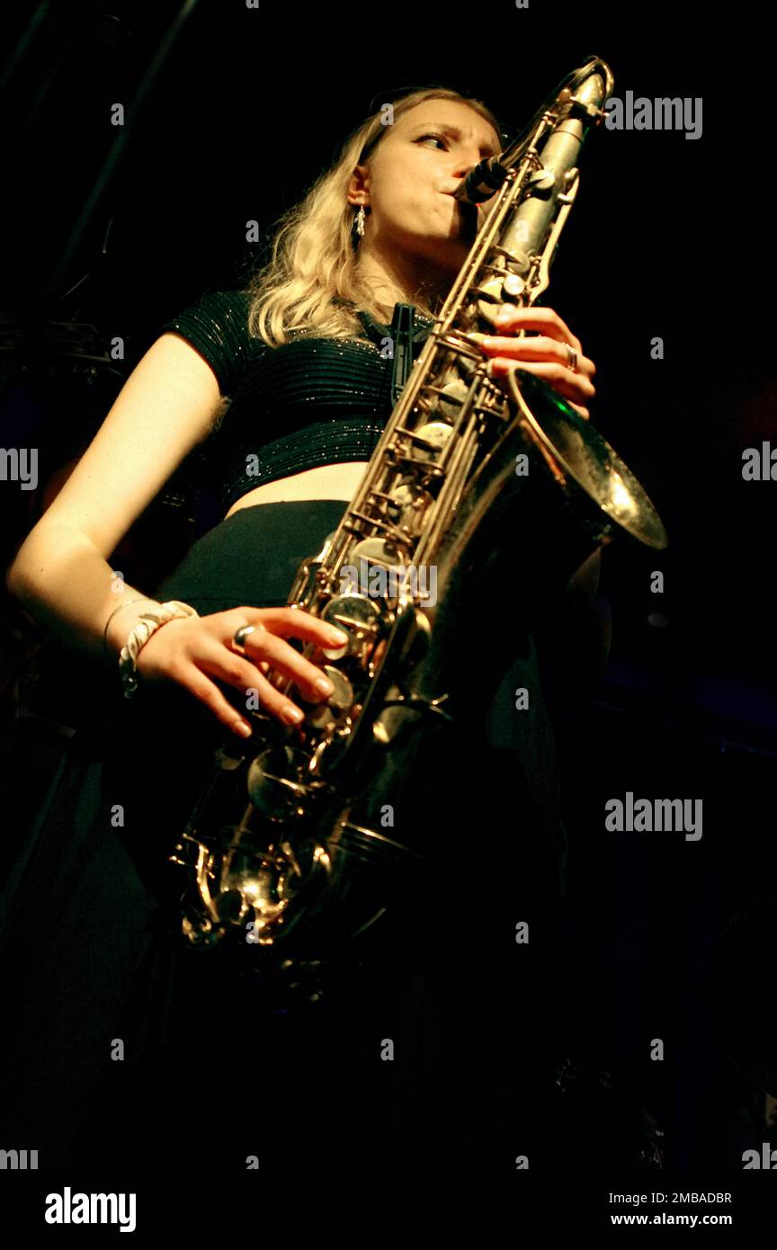 Emma Rawicz, Emma Rawicz Quintet, Urteil Jazz Club, Brighton, East Sussex, 2022. Stockfoto