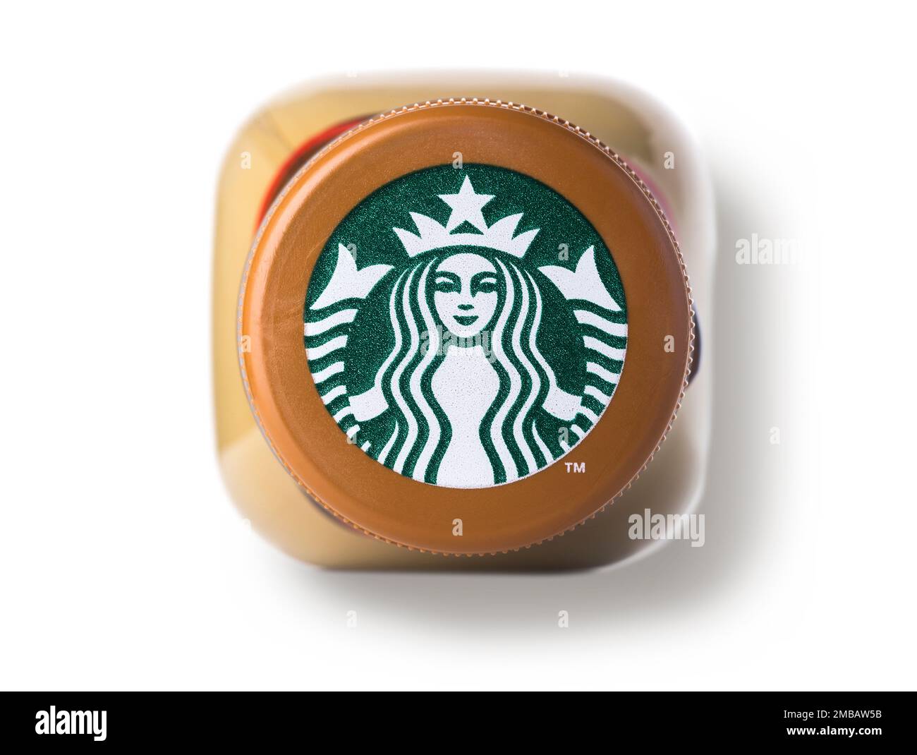 Chisinau, Moldawien - 15. Dezember 2017: Starbucks Logo Kaffeeflasche isoliert auf weißem Hintergrund. Starbucks ist das weltweit größte Kaffeehaus mit Stockfoto