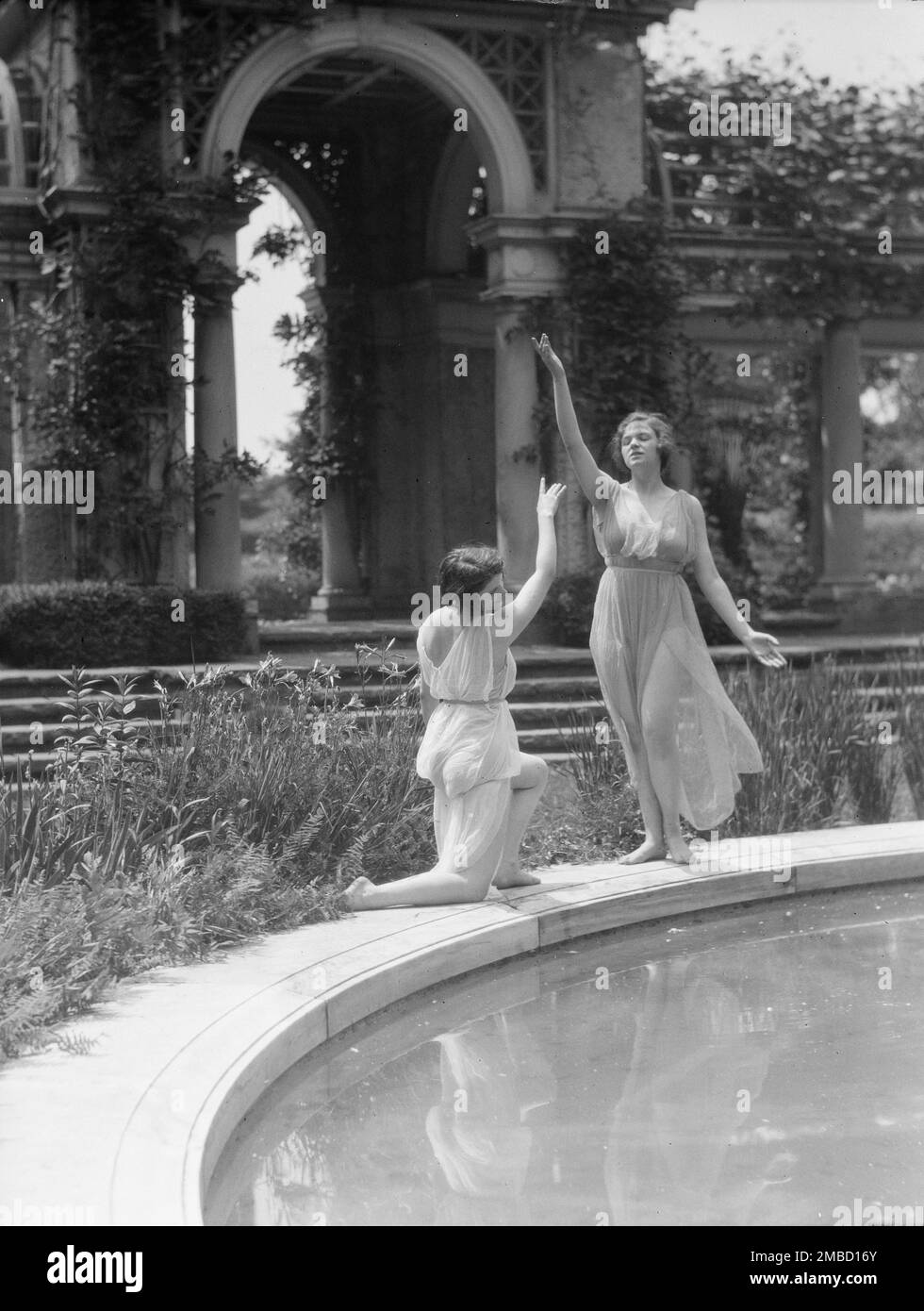 Elizabeth Duncan Tänzer und Kinder, zwischen 1916 und 1941. Stockfoto