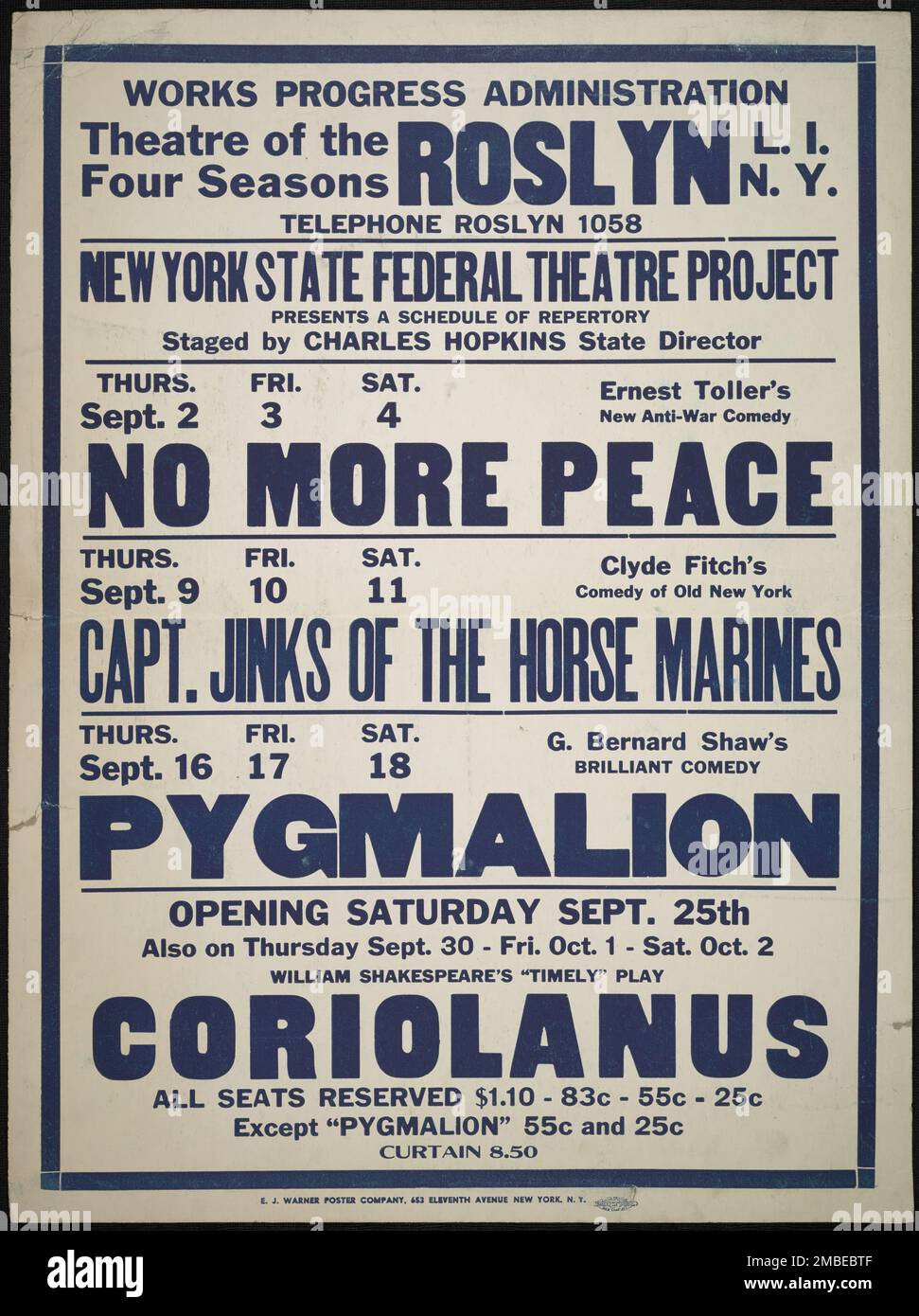 No More Peace, Roslyn, NY, [1930er]. Das Federal Theatre Project, das von den USA ins Leben gerufen wurde Works Progress Administration im Jahr 1935 wurde entwickelt, um die Fähigkeiten von Theaterarbeitern zu erhalten und weiterzuentwickeln, sie mit öffentlicher Unterstützung wieder zu beschäftigen und um das Theater Tausenden in den Vereinigten Staaten zu bringen, die noch nie zuvor Live-Theateraufführungen gesehen hatten. Stockfoto