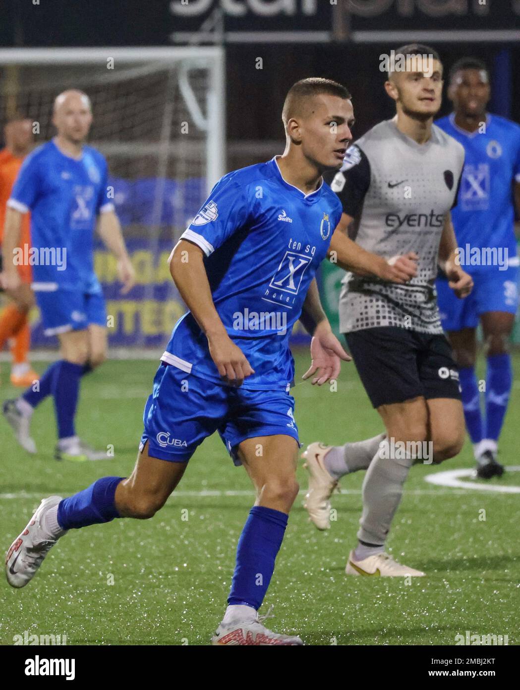 Stangmore Park, Dungannon, County Tyrone, Nordirland, Großbritannien. 02. September 2022. Danske Bank Premiership – Dungannon Swifts / Coleraine. Dungannon Swifts-Spieler James Convie (47) in Aktion während des Spiels der Danske Bank Irish League. Stockfoto