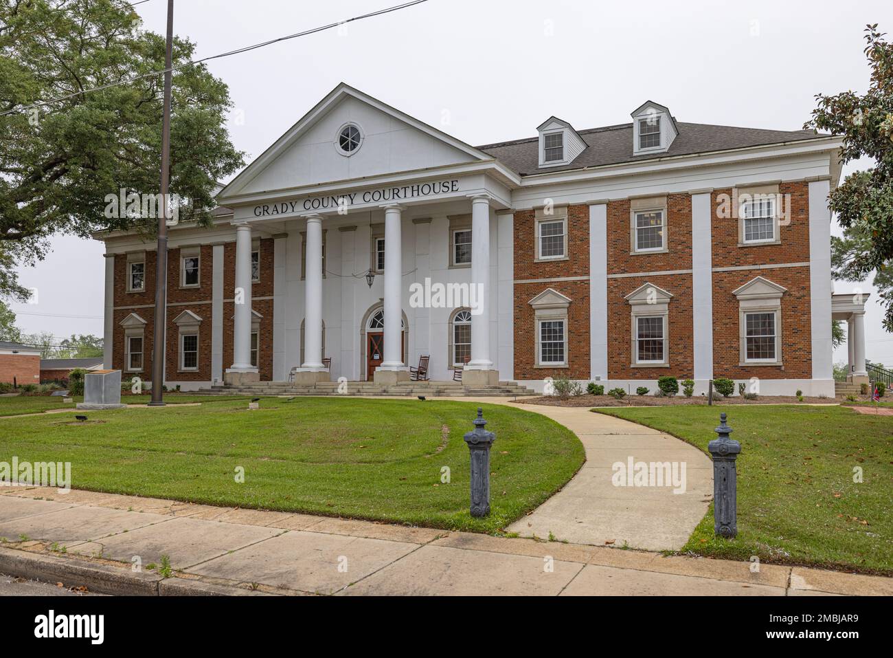 Cairo, Georgia, USA - 16. April 2022: Grady County Courthouse Stockfoto