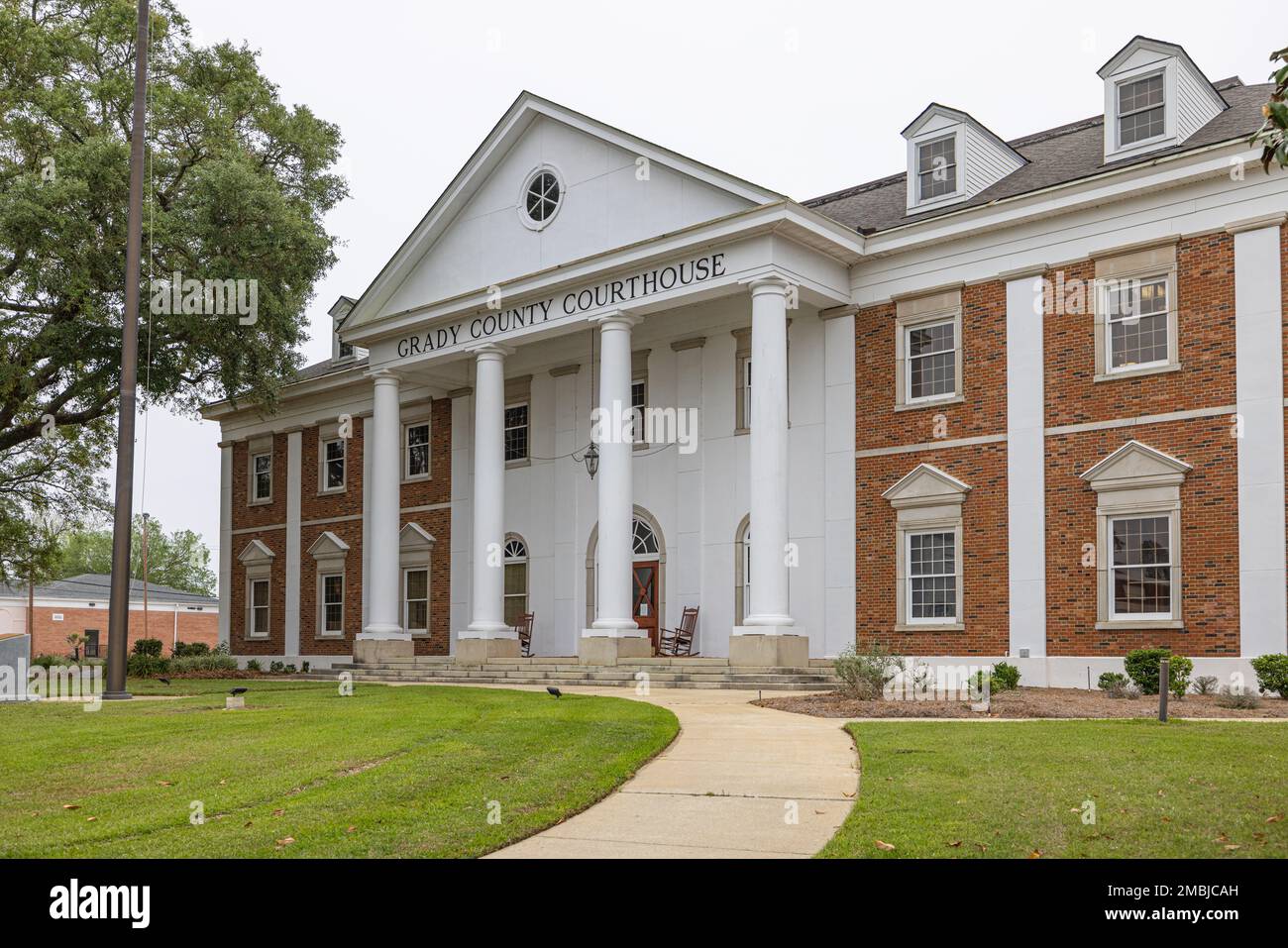 Cairo, Georgia, USA - 16. April 2022: Grady County Courthouse Stockfoto
