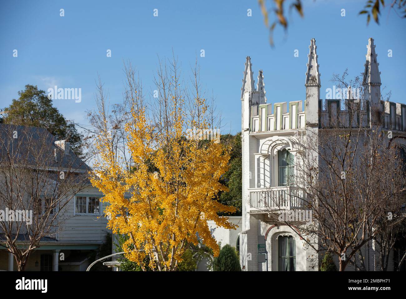Ein historisches Viertel im Stadtzentrum von Marysville, Kalifornien, USA, am späten Nachmittag. Stockfoto