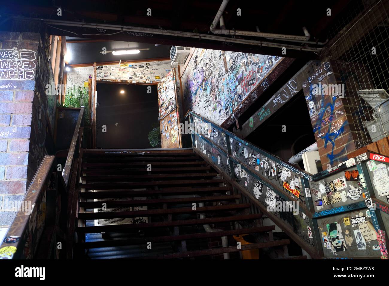 Hinterbühnen-Treppe im Zoo in Brisbane, Australien Stockfoto