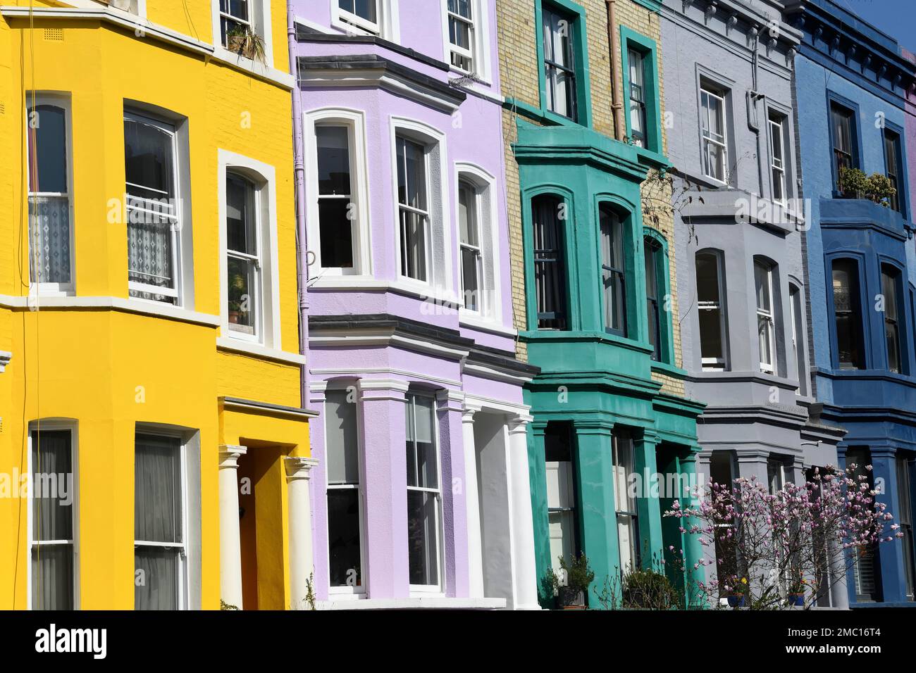 Farbenfrohe Fassaden an der Lancaster Road, Detail, Notting Hill, London, England, Vereinigtes Königreich Stockfoto