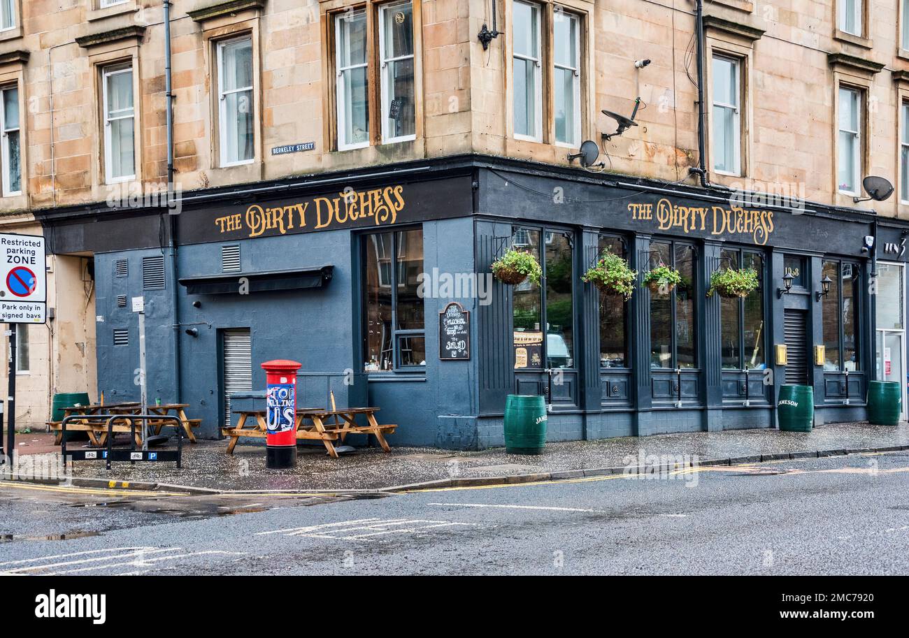 Der Dirty Duchess Pub in Finnieston Glasgow. Stockfoto