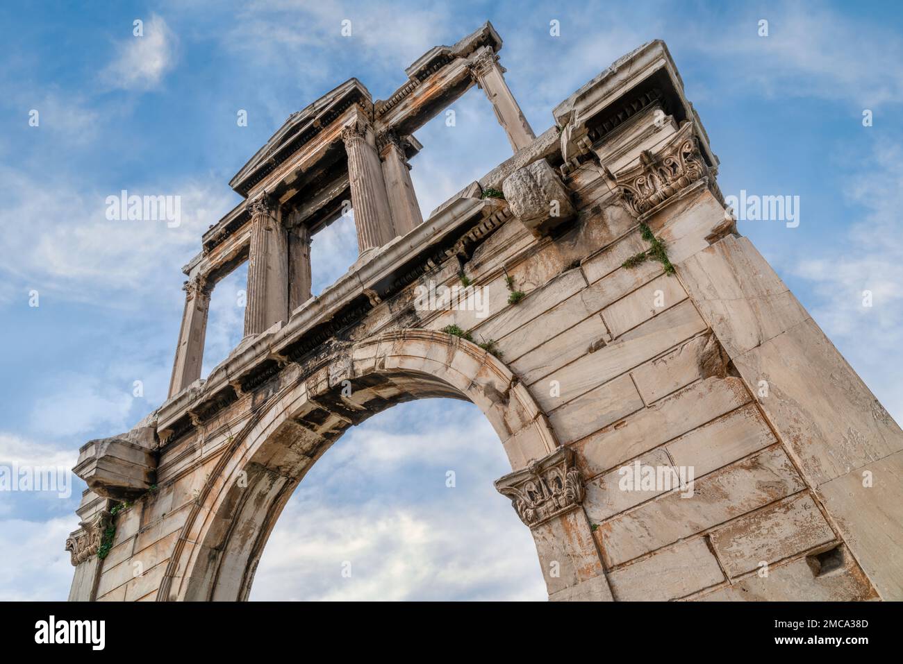 Athen, Attika, Griechenland. Der Bogen des Hadrian, am häufigsten auf Griechisch als Hadrian's Gate bekannt Stockfoto