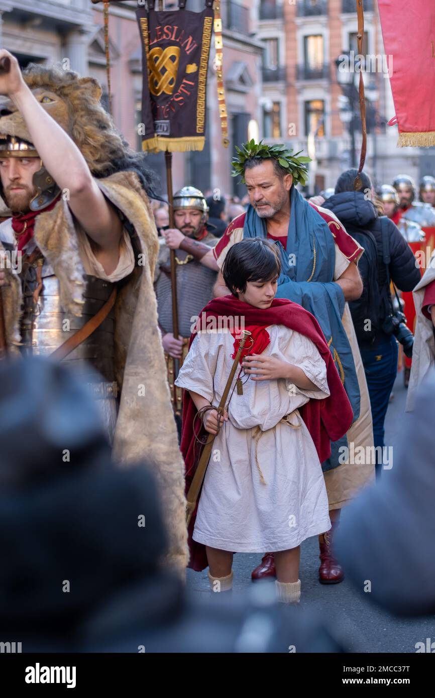 Madrid, Spanien, 21. Januar 2023: Parade römischer Truppen während des Festivals Arde Lucus, einem traditionellen Festival aus Lugo, Galicien Stockfoto