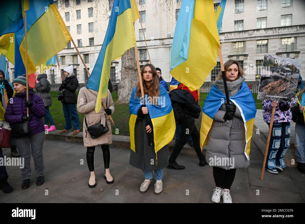 Downing Street, London, Vereinigtes Königreich, 21. Januar 2023: Ukrainischer Protest gegen die russische Invasion. US/UK/NATO appellieren an die Ukraine, wie Sie es versprechen. Wir wollen keine Lippenbekenntnisse mehr. Kredit: Siehe Li/Picture Capital/Alamy Live News Stockfoto