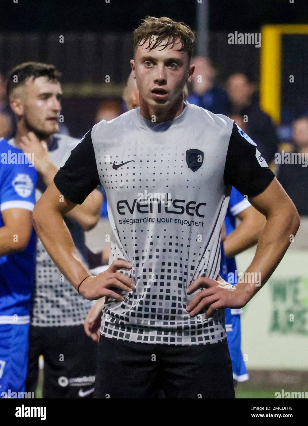 Stangmore Park, Dungannon, County Tyrone, Nordirland, Großbritannien. 02. September 2022. Danske Bank Premiership – Dungannon Swifts 0 Coleraine 5. Coleraine-Spieler Matthew Shevlin (26) in Aktion während des Spiels der Danske Bank Irish League. Stockfoto