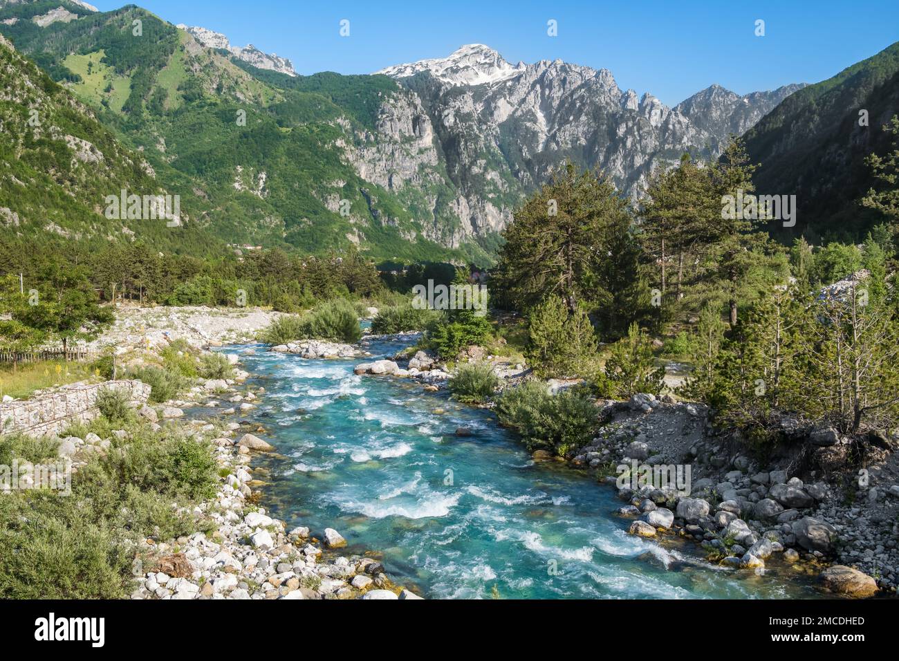 Wunderschöne Berglandschaft im Theth-Nationalpark, Albanien. Stockfoto