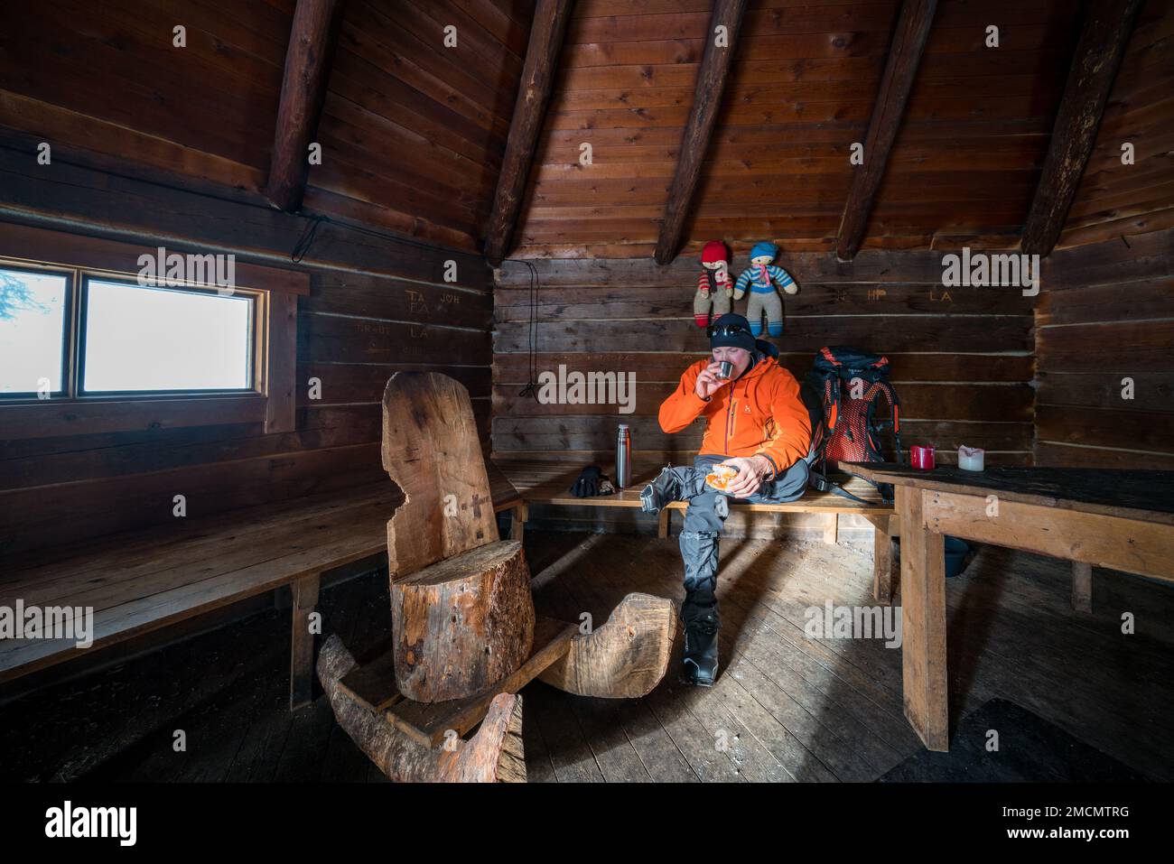 Skitour und eine Pause im Suaskuru Shelter, Muonio, Lappland, Finnland Stockfoto