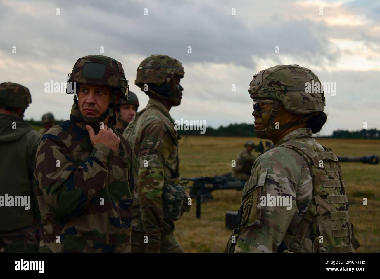 USA Fallschirmjäger des 4. Bataillons, des 319. Artillerie-Regiments ...