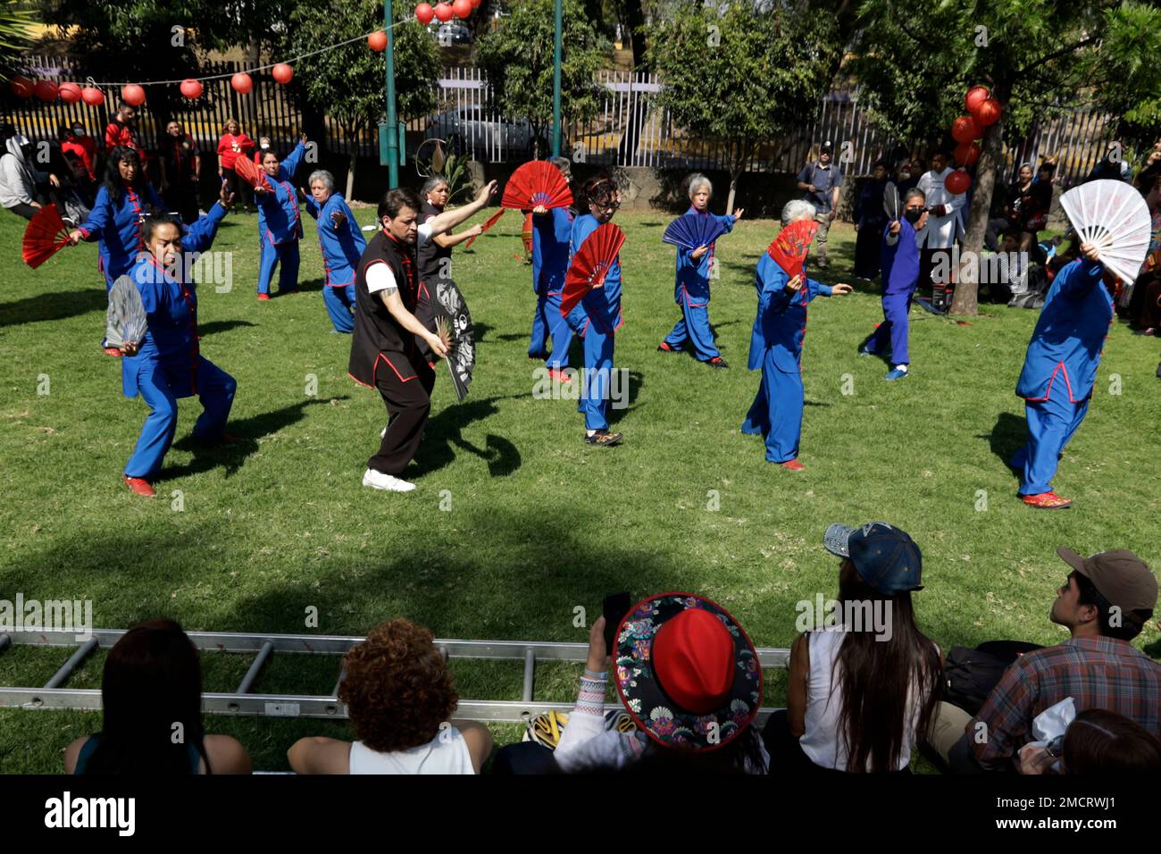 Nicht exklusiv: 21. Januar 2023, Mexiko-Stadt, Mexiko: Schulen der chinesischen Kultur und Kulturförderer feiern das chinesische Neujahr, das vom regiert wird Stockfoto