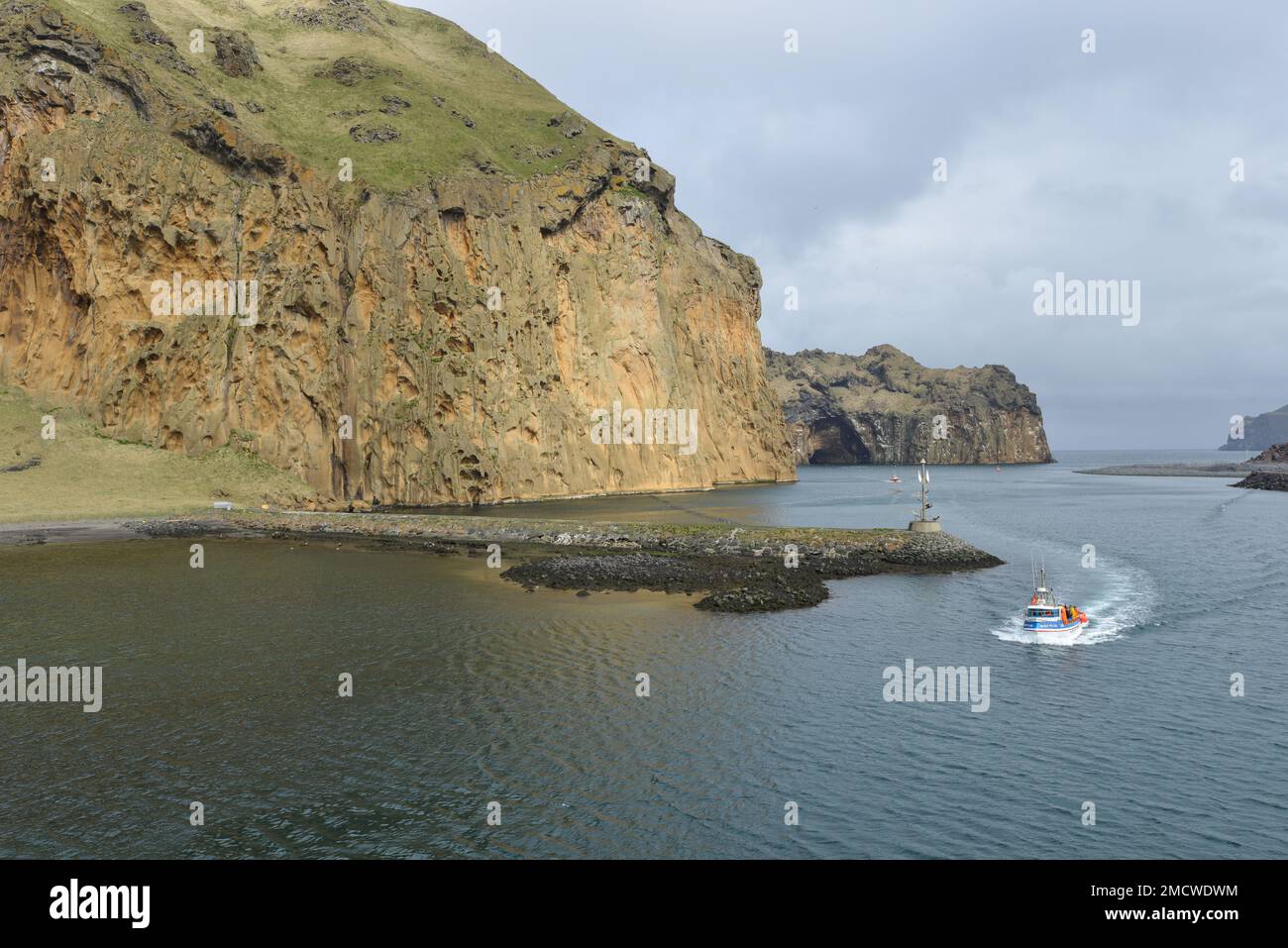 Vestmannaeyjar oder Westman Islands auf Englisch ist eine Inselgruppe vor der südküste islands. Stockfoto