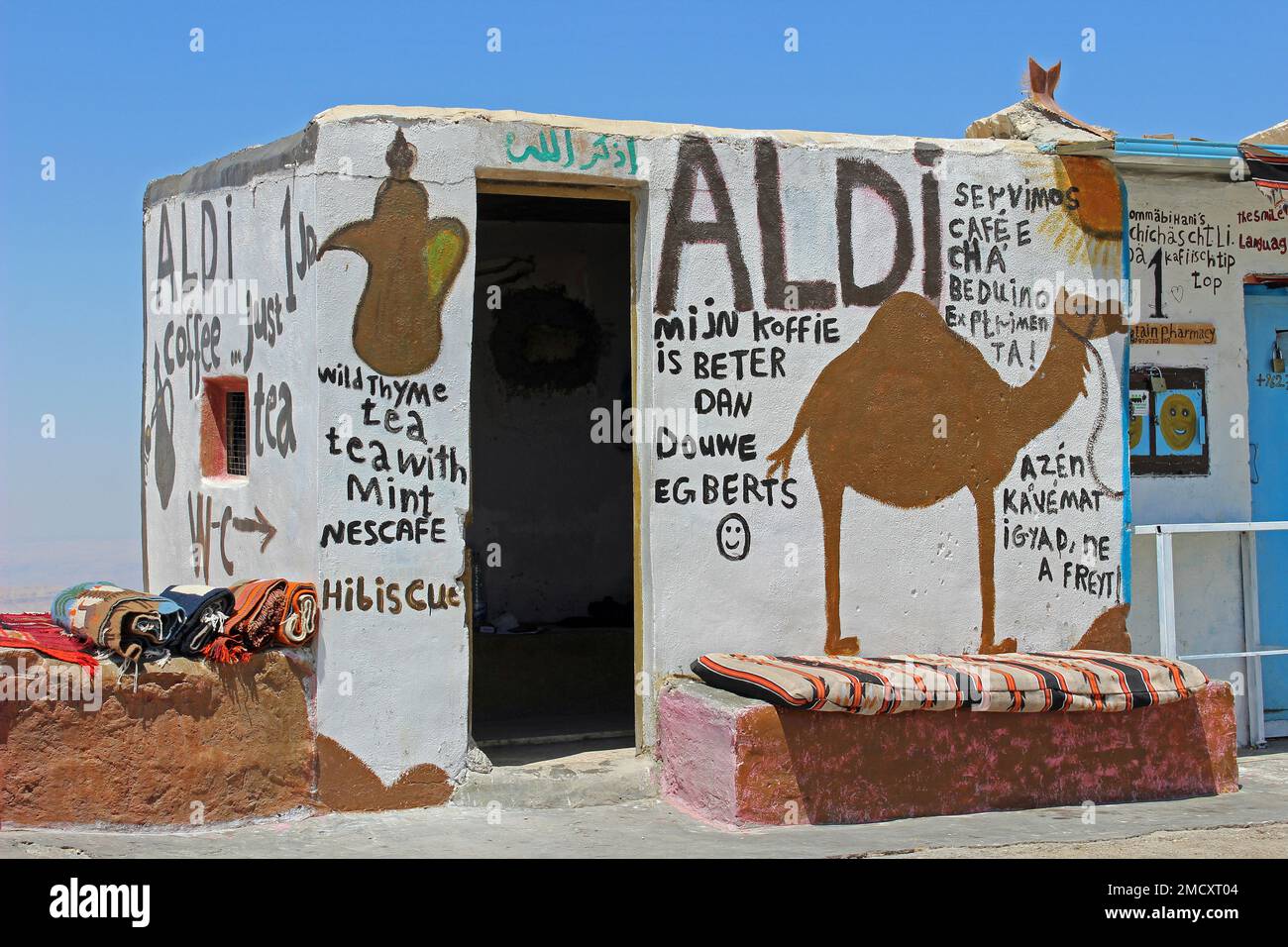 Bedouin Coffee Shop Am Kings Highway Mit Blick Auf Wadi Mujib, Jordanien Stockfoto