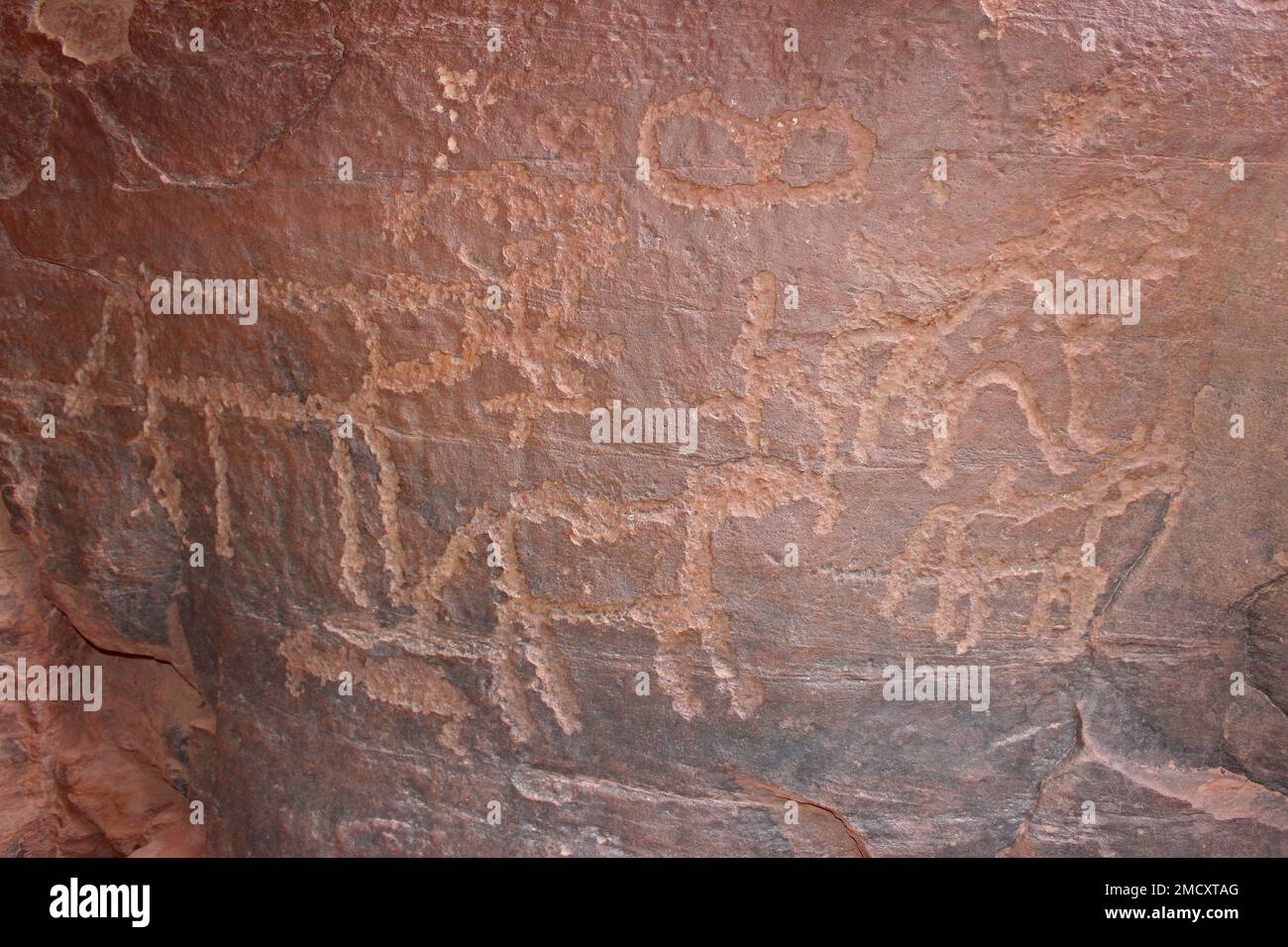 Wadi Rum Petroglyphen Stockfoto