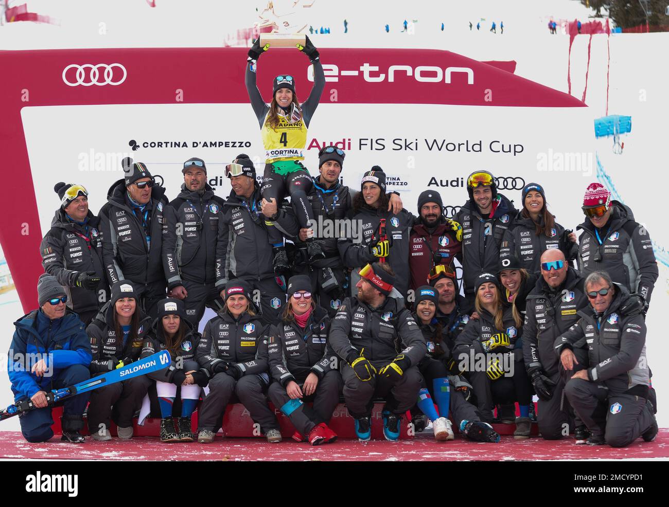 SKIFAHREN - FIS SKI WORLD CUP, Womenâ&#x80;&#X99;s Super G Olympia delle Tofane Sonntag, 22. Januar italienisches Team Stockfoto