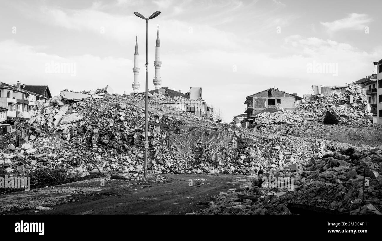 Erdbeben in der Türkei. Zerstörte Häuser nach einem massiven Erdbeben in der Türkei. Stockfoto