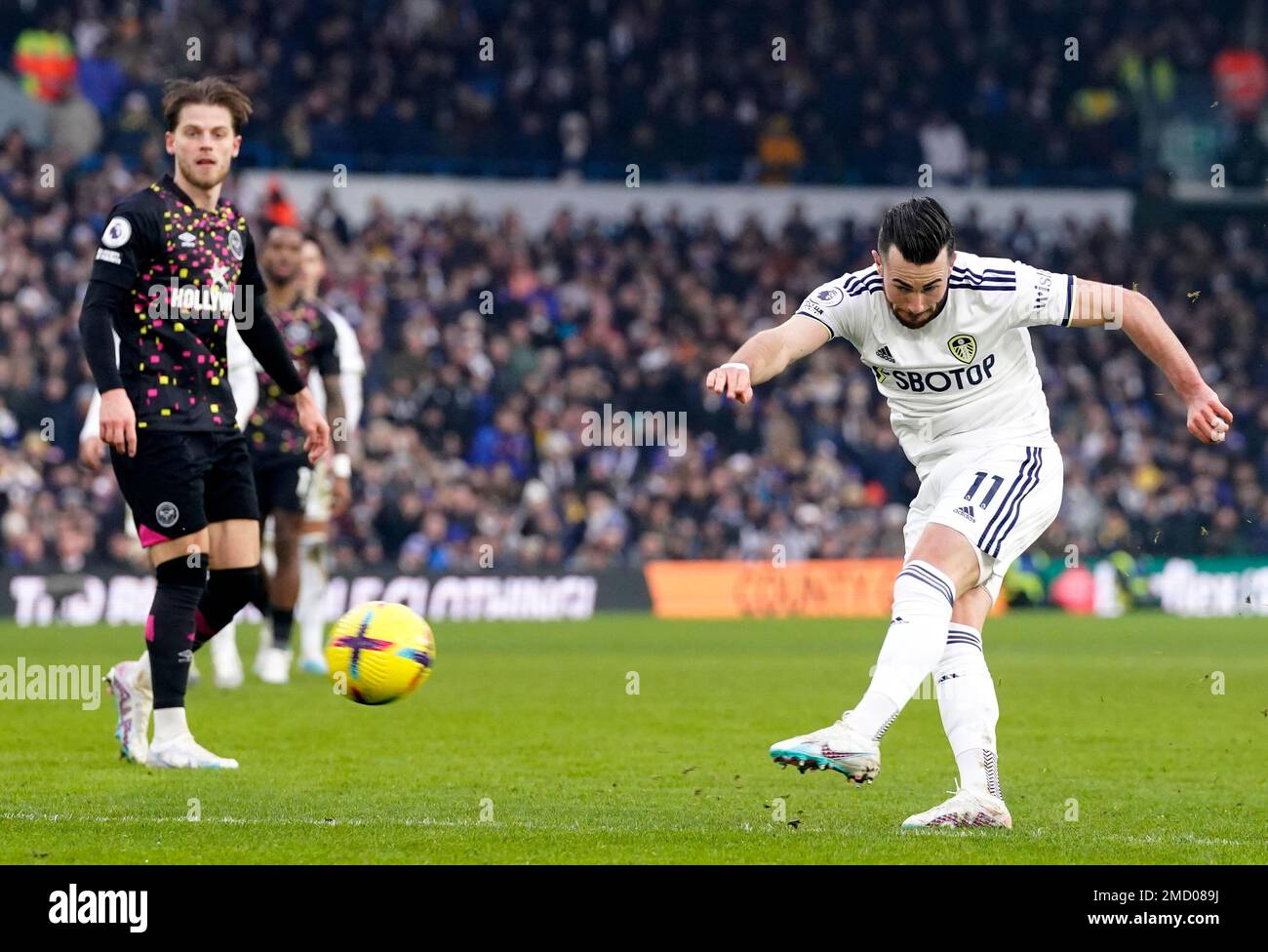 Jack Harrison von Leeds United versucht, während des Premier League-Spiels in Elland Road, Leeds, ein Tor zu schießen. Foto: Sonntag, 22. Januar 2023. Stockfoto