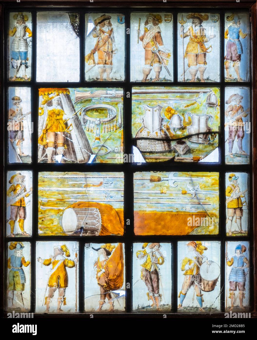 Aus dem 17. Jahrhundert gemalte Glasfenster aus dem Englischen Bürgerkrieg, die Barnston Chapel, St Chads Parish Church, Farndon, Cheshire, England, Großbritannien Stockfoto