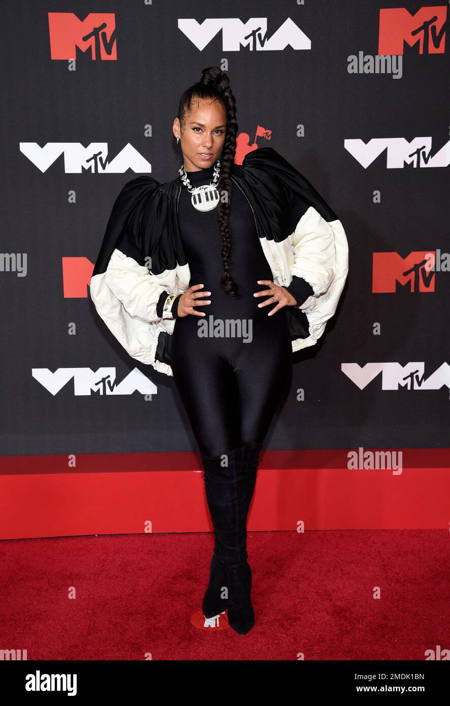 Alicia Keys arrives at the MTV Video Music Awards at Barclays Center on Sunday, Sept. 12, 2021, in New York. (Photo by Evan Agostini/Invision/AP) Stockfoto
