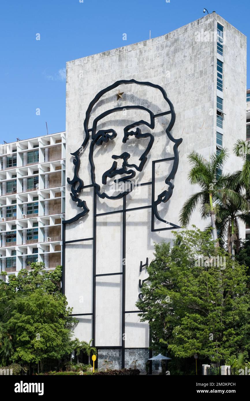 Stahlskulptur von Ernesto Che Guevara auf dem Ministerio del Interior, Innenministerium, Plaza de la Revolución, Revolutionsplatz, Havan Stockfoto