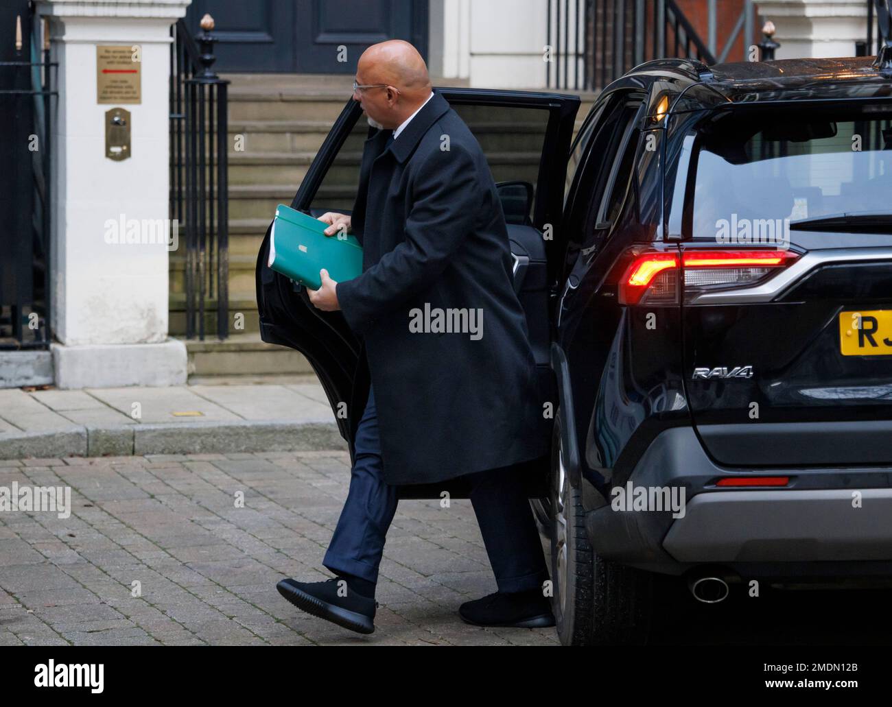 23. Januar 2023. London, Großbritannien. Nadhim Zahawi, Vorsitzender der Konservativen Partei, wird im Hauptquartier der Konservativen Partei in London gesehen. Ehemaliger Kanzler Zahawi steht unter Druck, nachdem er behauptet hatte, er habe versucht, Steuern zu vermeiden, und musste sie zurückzahlen. Foto: Ben Cawthra/Sipa USA/Alamy Live News Stockfoto