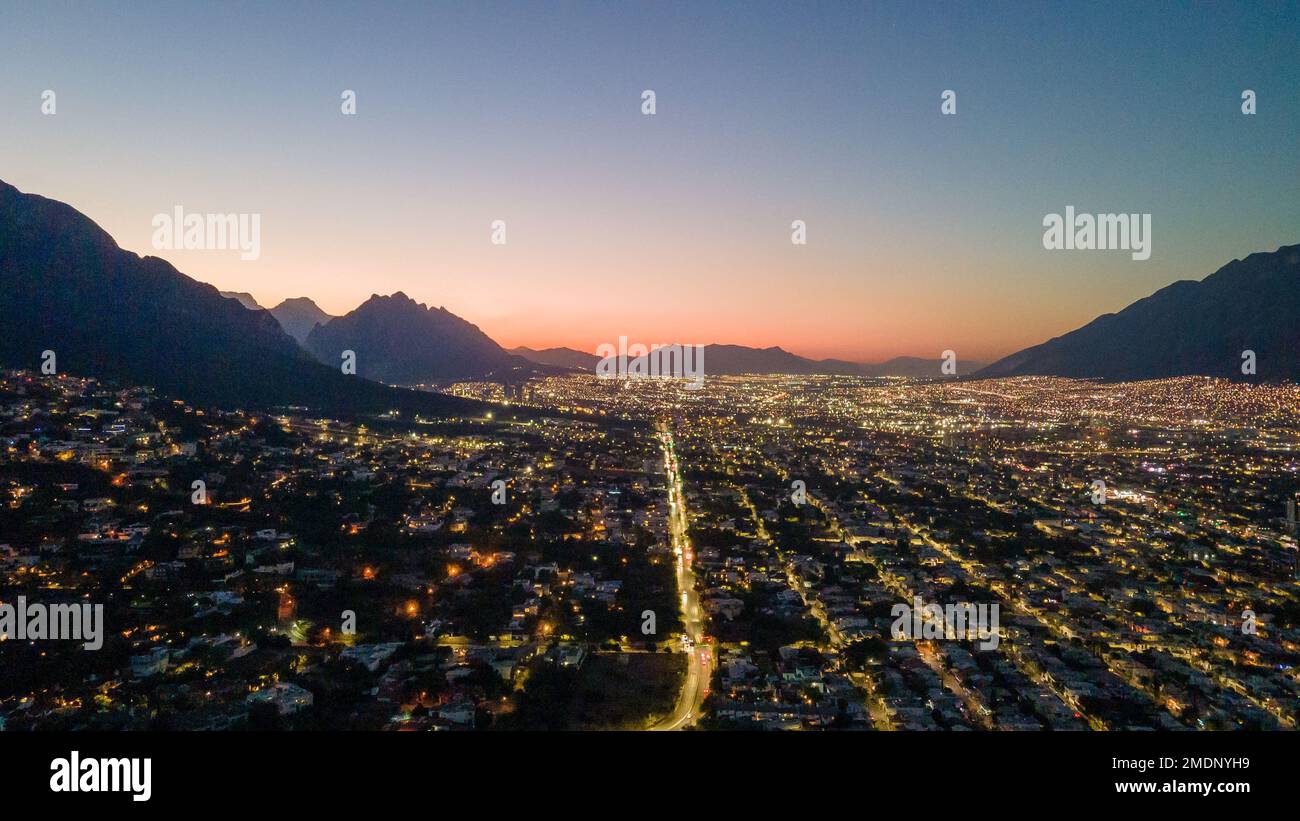 Berge und Himmel in Monterrey, Mexiko Stockfoto