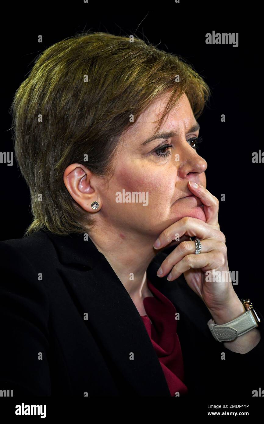 Erster Minister Schottlands, Nicola Sturgeon, während einer Pressekonferenz zu Fragen der schottischen Regierung, im St. Andrews House, Edinburgh. Foto: Montag, 23. Januar 2023. Stockfoto