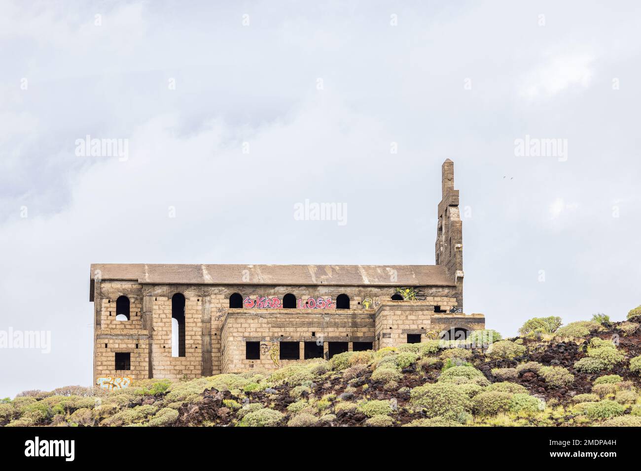 Verlassene Kirche und unvollendete Leprakolonie, Lepra-Dorf in Abades, Granadilla de Abona, Teneriffa, Kanarische Inseln, Spanien Stockfoto