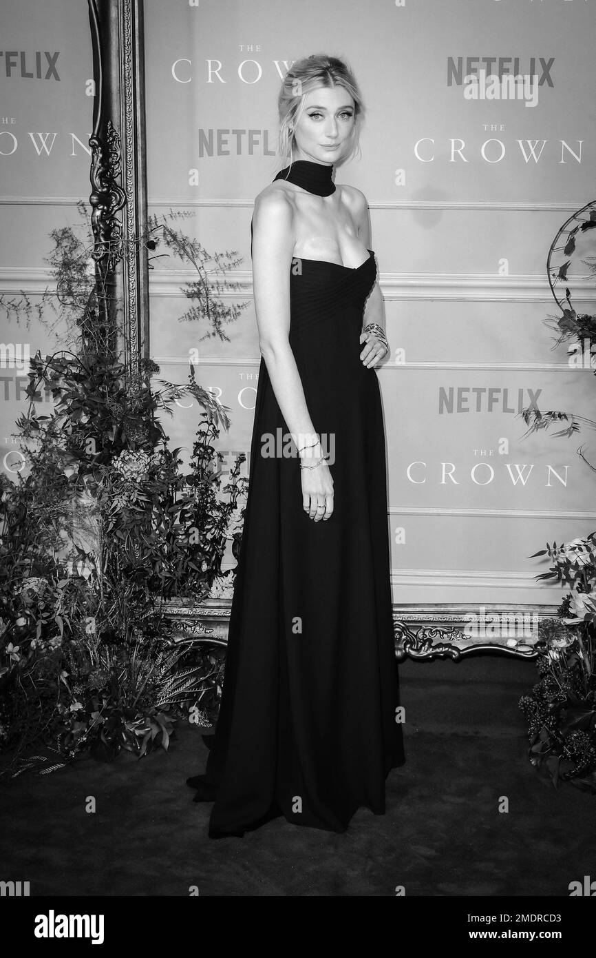 Elizabeth Debicki fotografierte während der Weltpremiere von "The Crown Season 6" , die am Dienstag, den 8 . November 2022 im Theatre Royal Druy Lane in London stattfand . Bild von Julie Edwards. Stockfoto